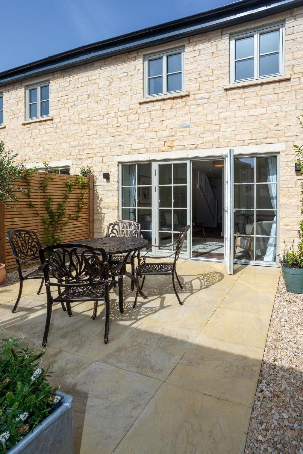 Harpers Yard - 30 Holiday home *