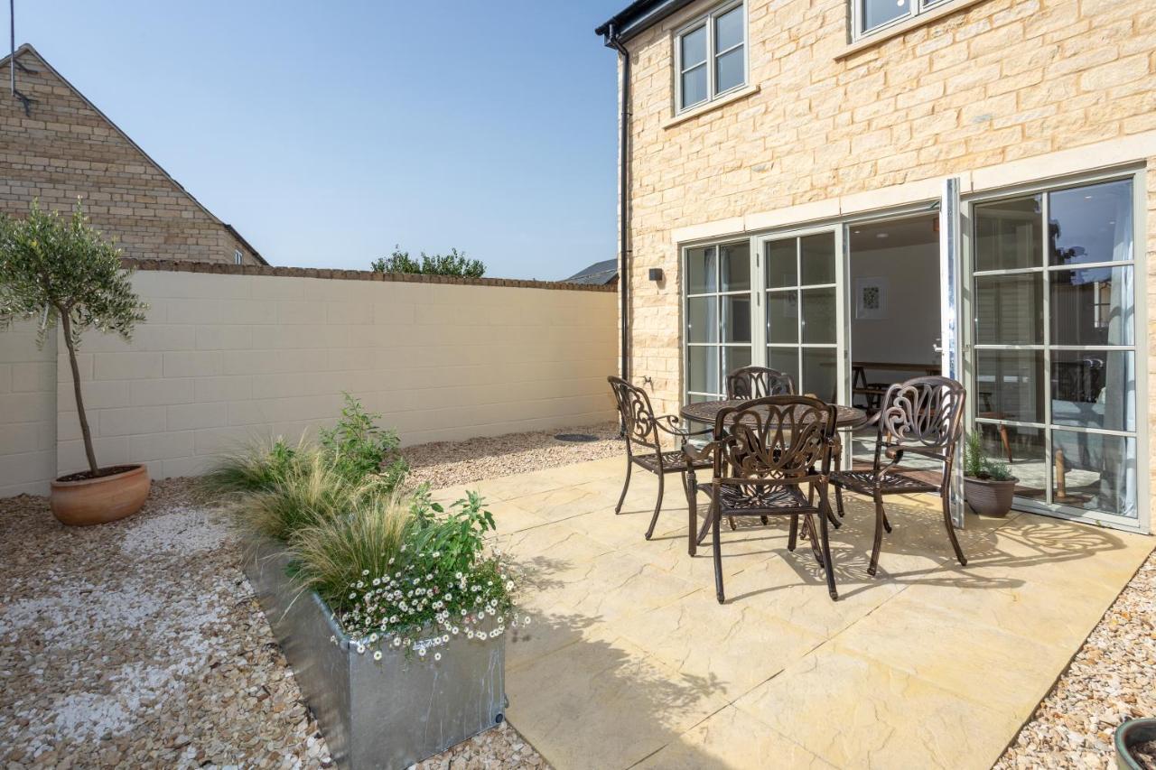 Harpers Yard - 30 Holiday home *